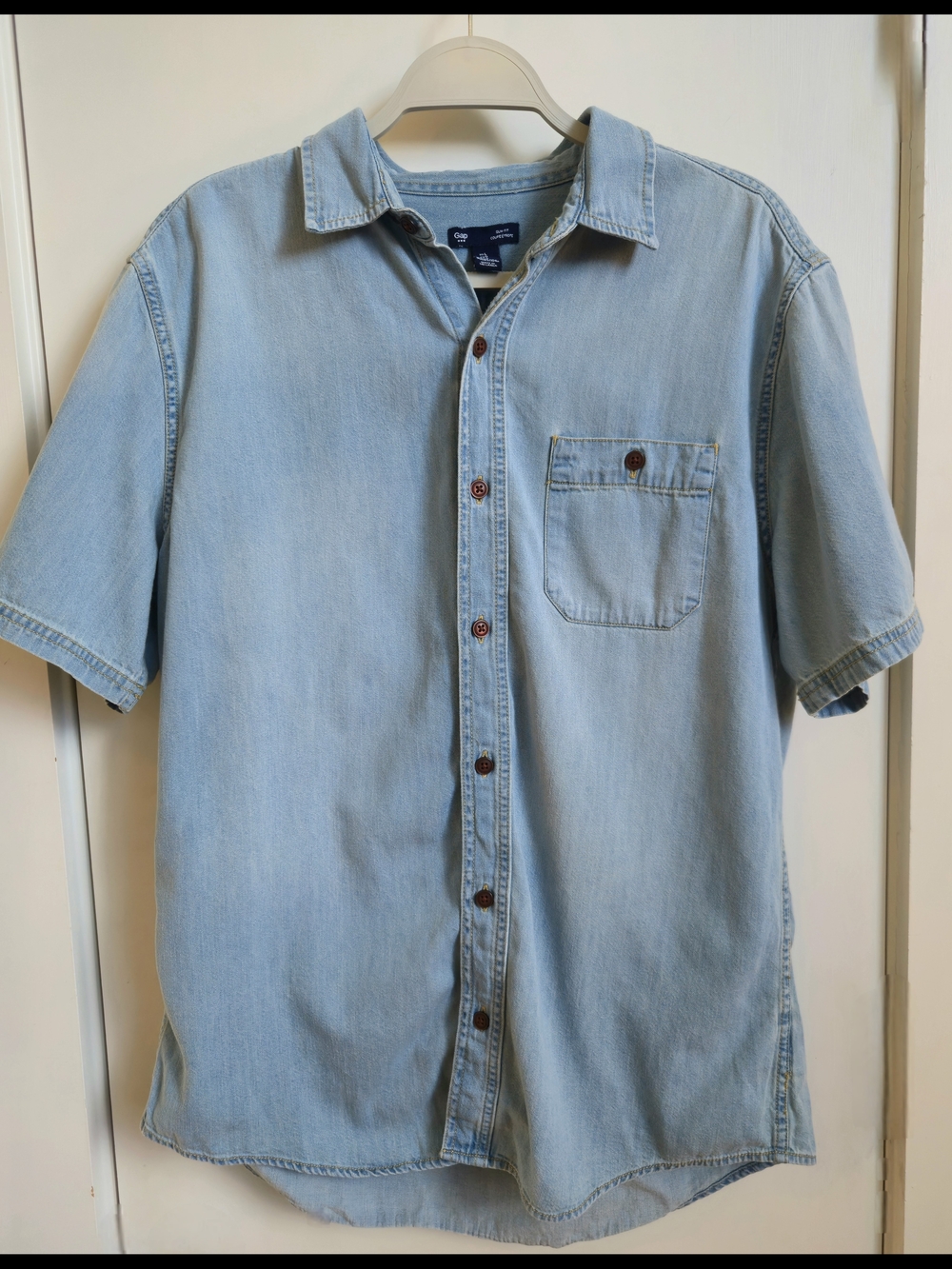 GAP Light Blue Short-Sleeve Denim Button-Down Shirt